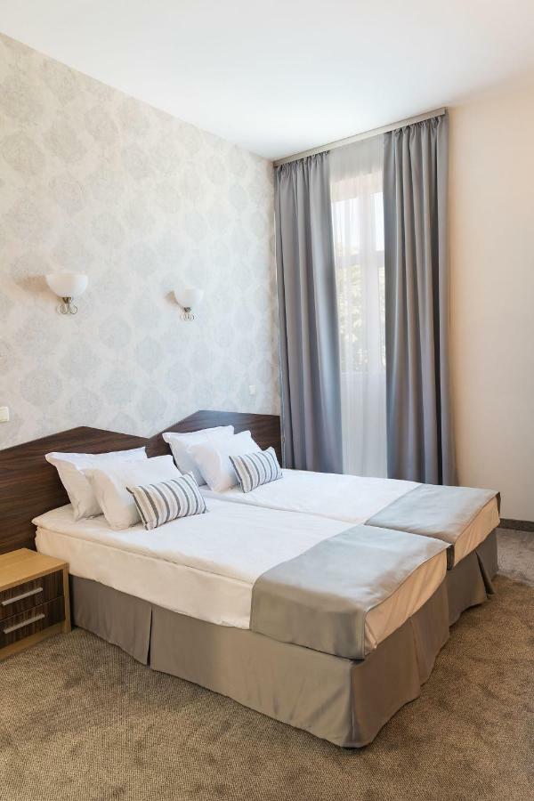 Hotel Central روس المظهر الخارجي الصورة