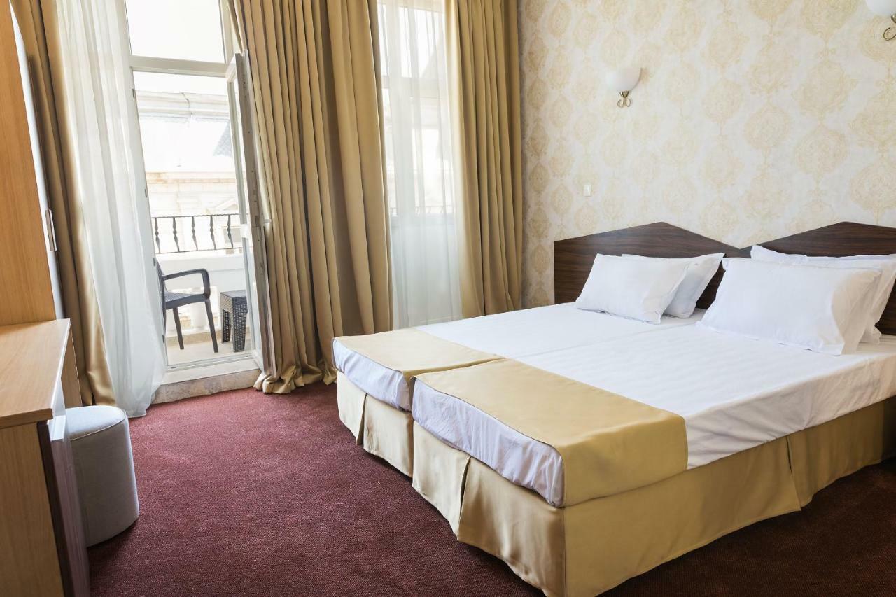 Hotel Central روس المظهر الخارجي الصورة